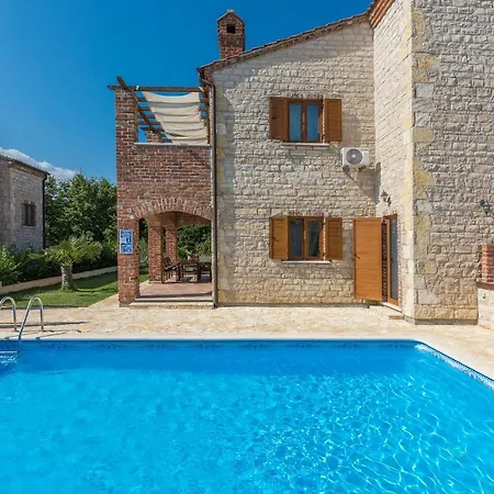 Dada Villa