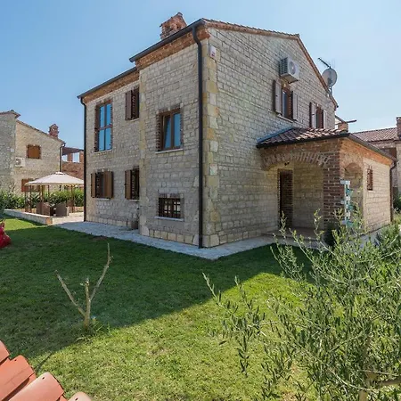 Dada Villa *